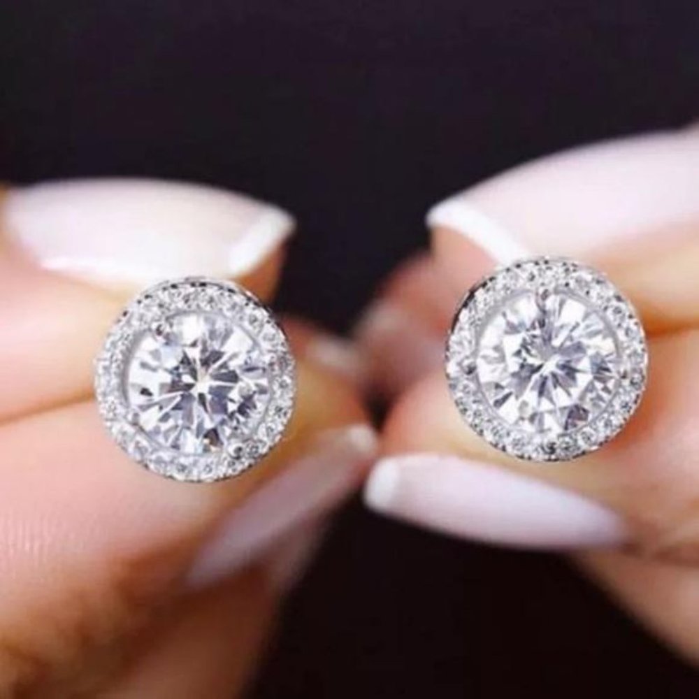NEW 18K WHITE GOLD DIAMOND EARRINGS, beautiful Earrings, cute Earrings - Picture 5 of 8
